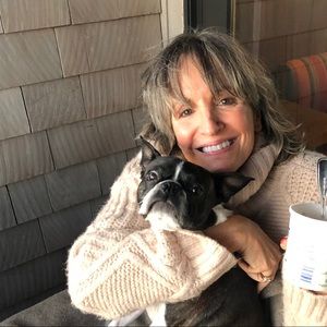 Meet your Posher, Mia